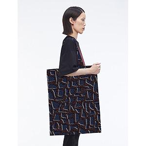 Dark one bag
