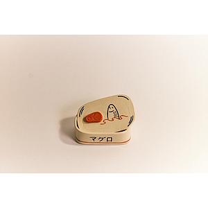 Caja de sardina blanca rojo y negro