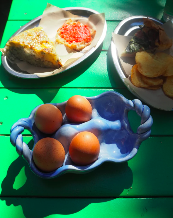 Egg tray (blue)